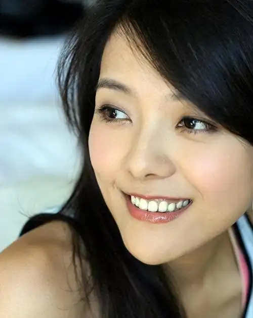 汪涵老婆杨乐乐晒照才45岁被指老的接近于大妈杨乐乐公开回怼