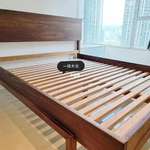 黑胡桃木床安装现场效果图