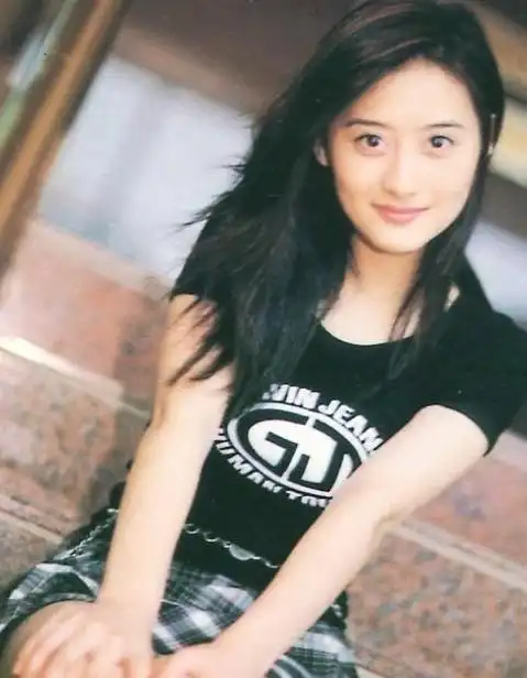 看了陈德容年轻时照片才明白她为什么被称琼瑶剧第一女星
