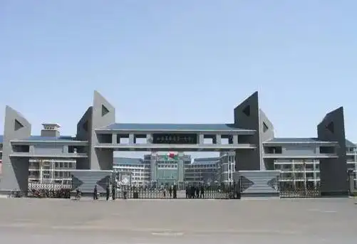 成都郫县三中2022年招生对象考前心理辅导