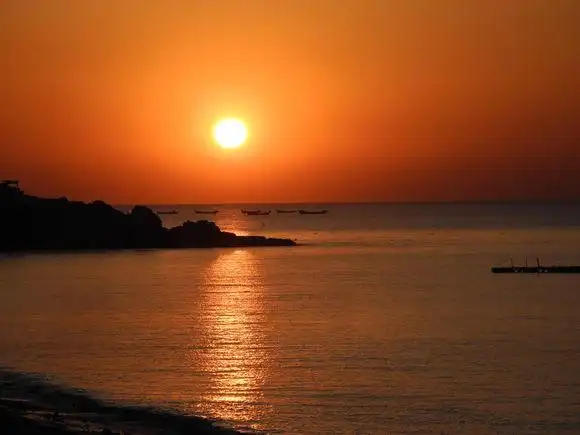 天地大海满眼金光灿灿