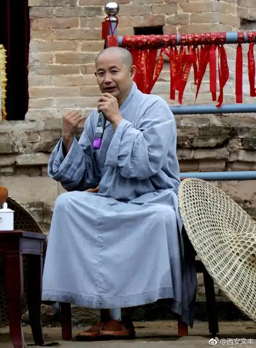 多宝灵岩论坛正在云丘山进行,印能悟宣两法师讲经.