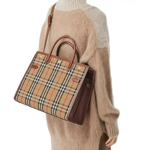 【包税】burberry/博柏利 2020新款经典款title系列 中号典藏米色