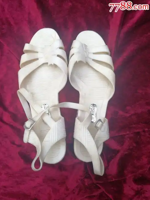 塑料女士凉鞋39号