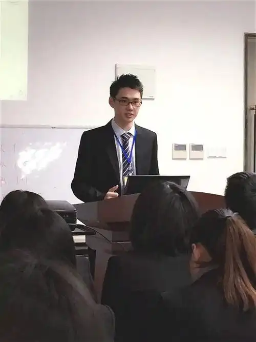 高级美容护理顾问宋佩璐我负责专业你负责坚持