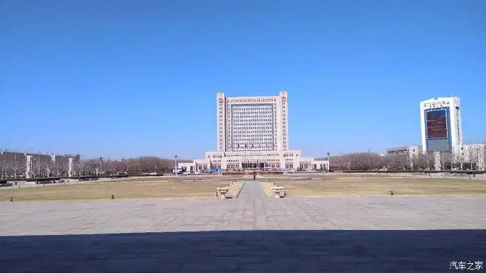 幻速s6尊享红早春游东营新世纪广场及文化馆非遗展览