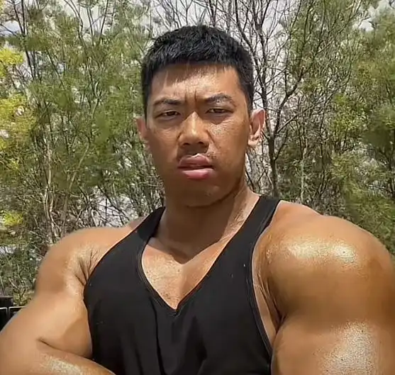 突发!网红团体"鹿家门"爆发内部矛盾,泰坦因为和邪魅组队被炒