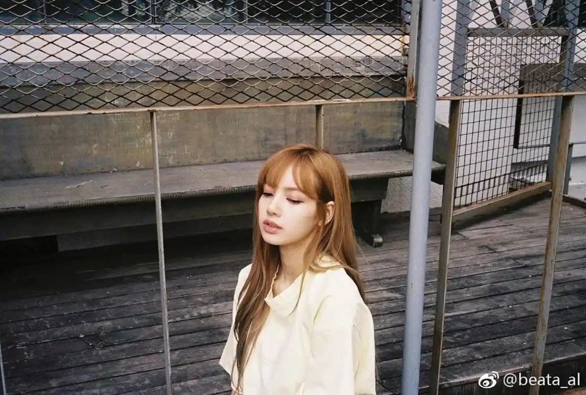 blackpink lisa - 堆糖,美图壁纸兴趣社区