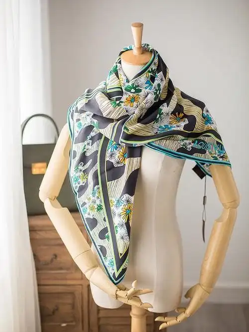 春天小雏菊系列真丝斜纹丝巾110方巾春秋