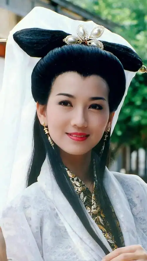 永远的"白娘子"赵雅芝,大家心中共同的女神