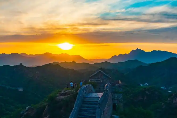 万里长城,金山独秀.
