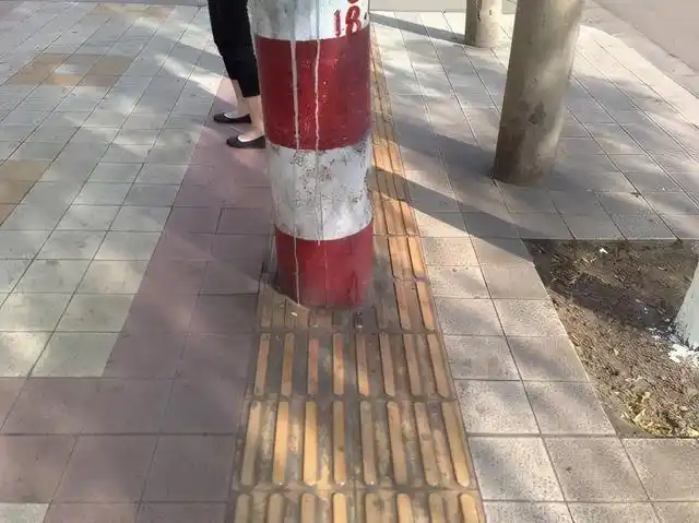 盲人眼中的世界其实是这样的|盲道|无障碍|视觉_网易订阅