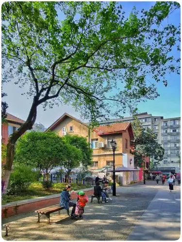 【我的珞珈山街】怀旧随笔