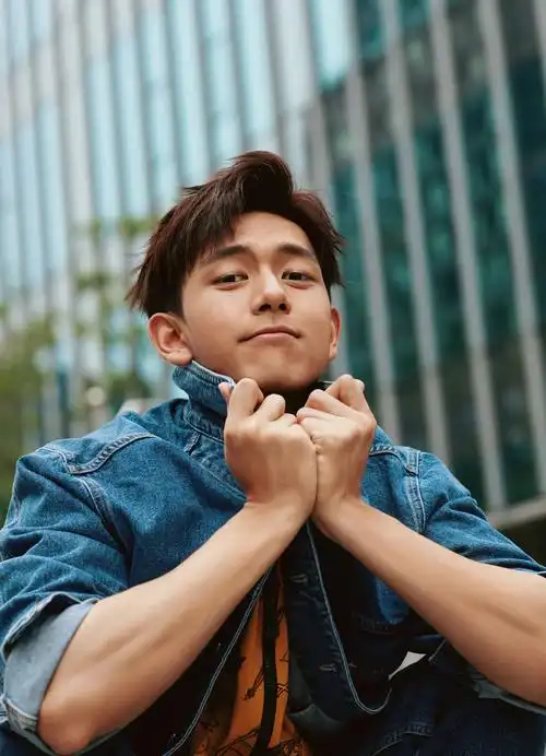 我想告诉全世界,李现,你是我最喜欢的人!