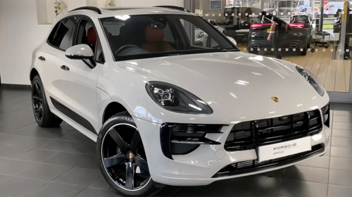 新车展示实拍2021款保时捷macan颜值太高我放弃了