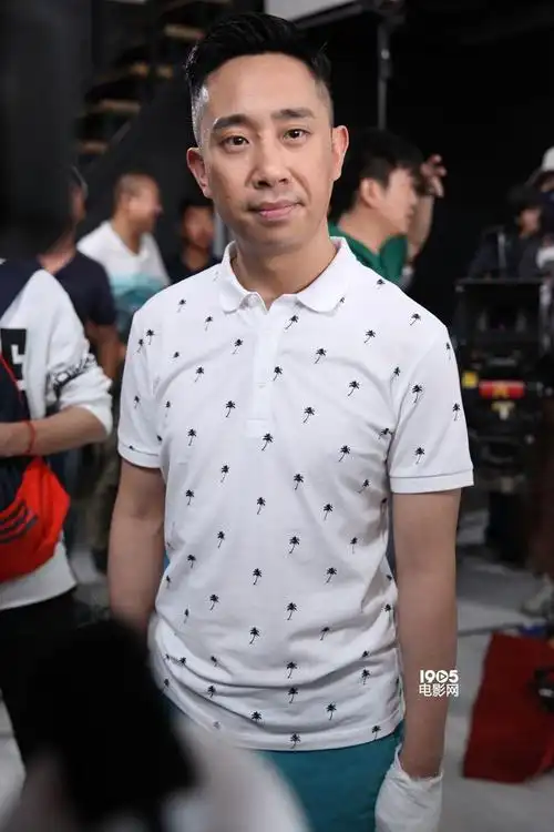 喜剧演员白凯南面相分析当时代抛弃他的时候所有观众都在鼓掌