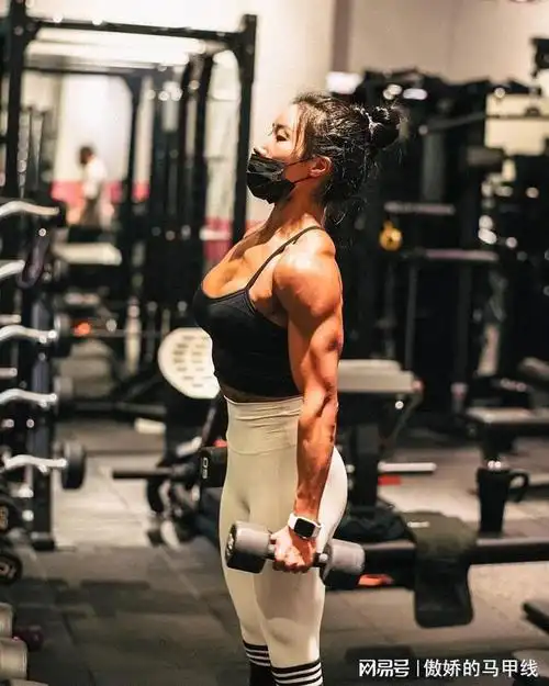 翘臀|莎莎|健身|好身材_网易订阅
