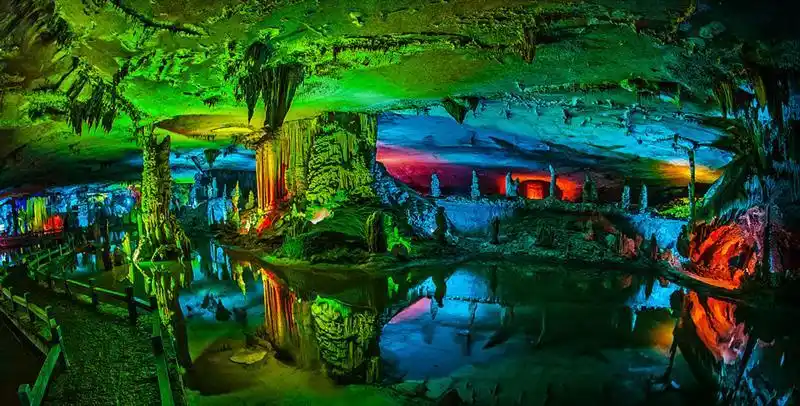 作品名称: 梦幻宫殿  作品描述: 梦幻宫殿  拍摄地点: 荔浦丰鱼岩景区