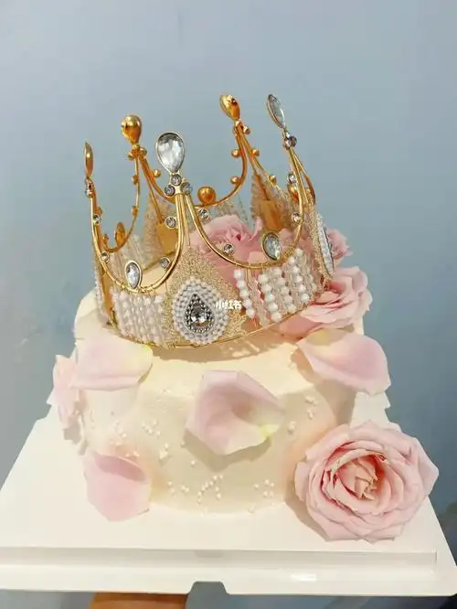 鲜花皇冠蛋糕