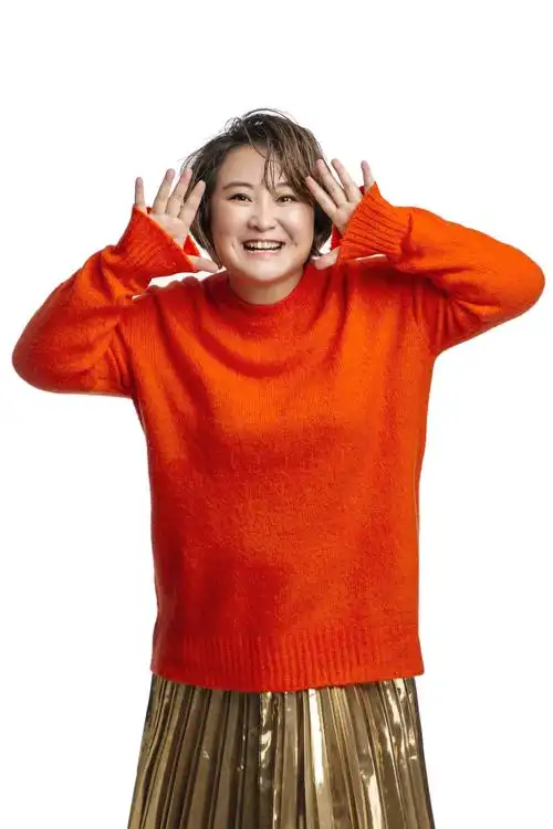 贾玲《青春环游记2》开播 笑声引领"春游家族"