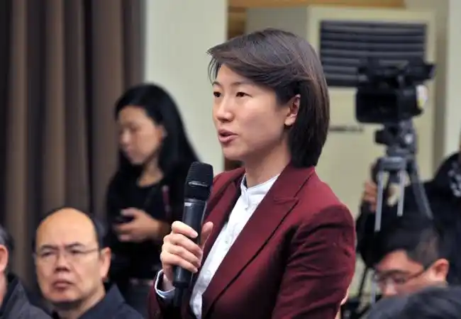 凤凰卫视记者提问