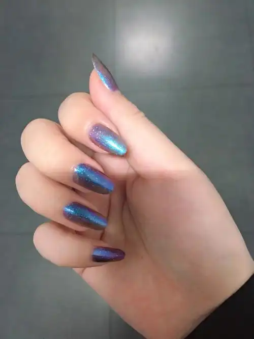 指尖星河星空指甲油