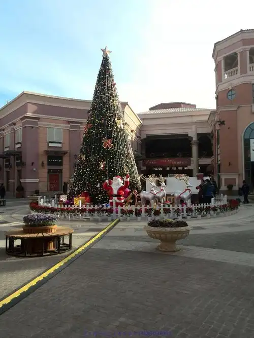 天津新燕莎奥特莱斯2014圣诞节装饰