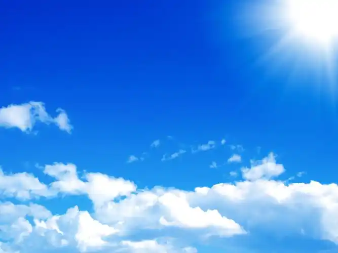 蓝蓝的天空与白云和太阳云彩的天空背景