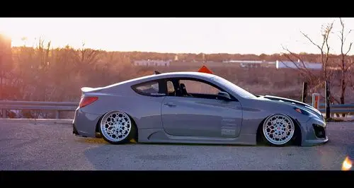 现代劳恩斯酷派低趴改装案例