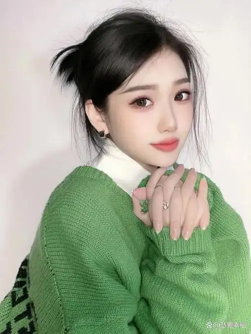 蓝眼睛的人受欢迎