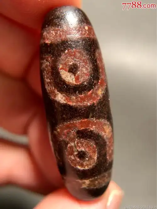 藏传满朱砂阴刻纹六眼黑皮象雄天珠39142毫米