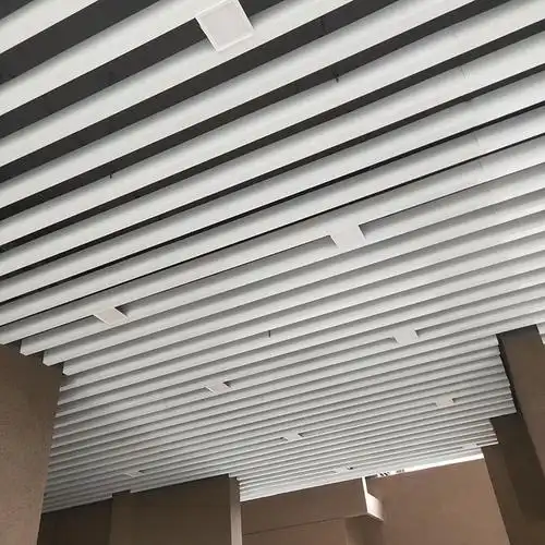 住宅小区一楼吊顶格栅白色铝方通