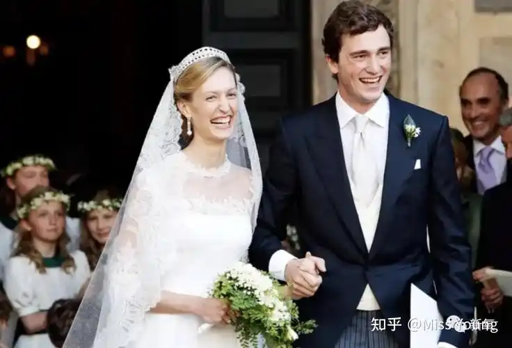 摩洛哥王子穆莱·哈桑拒绝被吻手的原因是什么? - 知乎