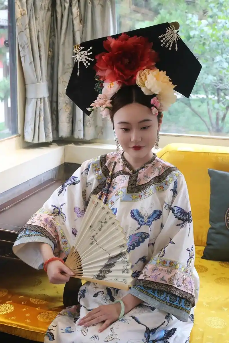 晚清民国时期的大拉翅