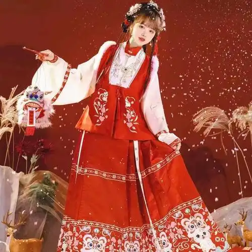 汉服中国风冬款龙年拜年服年会新年汉服租赁出租明制汉服女冬季