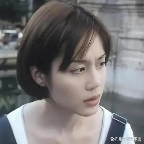 孙佳君:最妖艳的星女郎,也是开奔驰老板的最爱