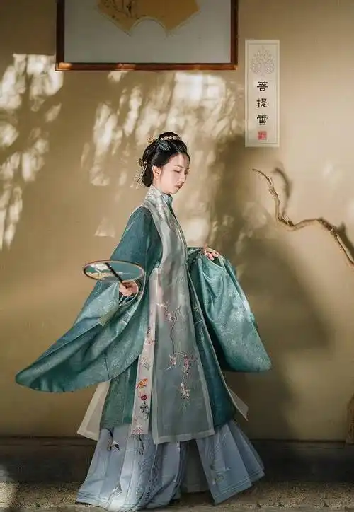 原创窄袖大袖琵琶袖明制汉服的袖型你更喜欢哪一种