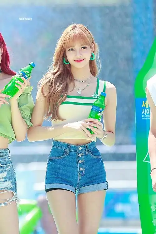 夏天适合多看看帅哥美女的清爽雪碧活动来上图00