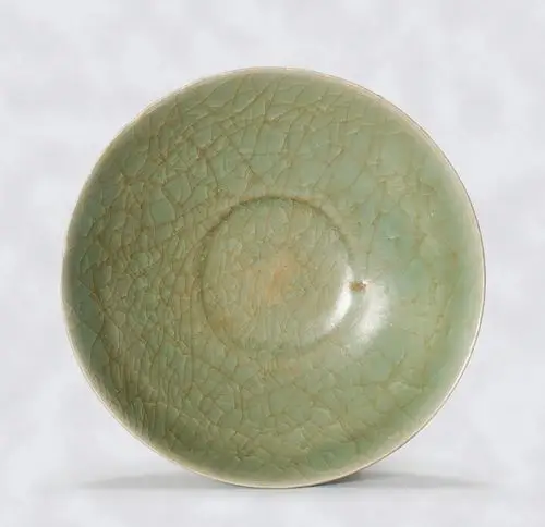 宋代 龙泉青釉莲瓣盘 - 器以载道—中国古代瓷器 - 宝港国际2016秋季