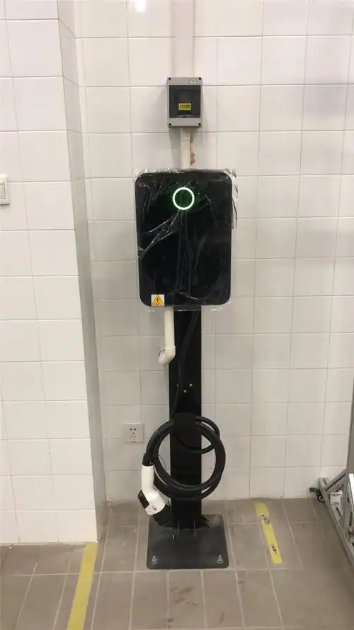 车规级7kw壁挂式充电桩 uuc7000直流电桩 居家充电