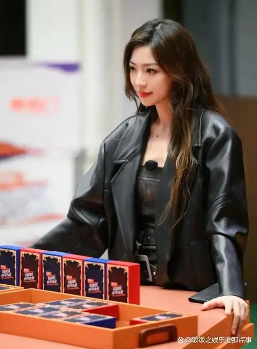 和活泼开朗的性格,在电竞界尤其是王者荣耀职业联赛(kpl)中享有盛誉