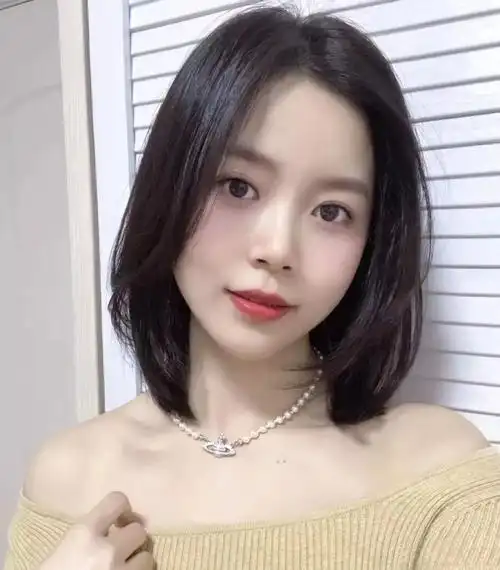 "盐系齐肩短发",爱住了!|短发|白超|女生_新浪新闻