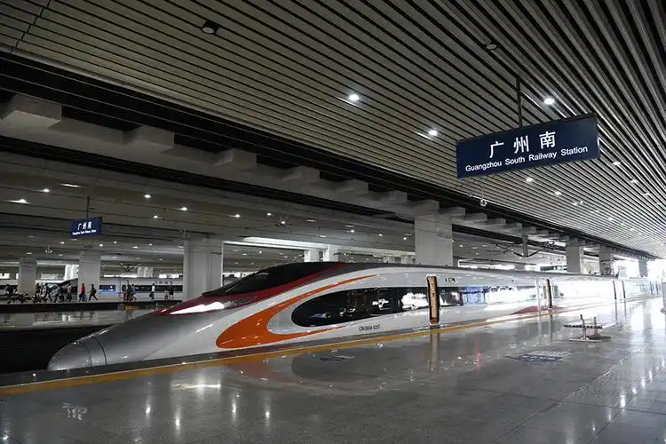 [首尝高铁香港段] 动感号 vs. 复兴号一等座 (多图)