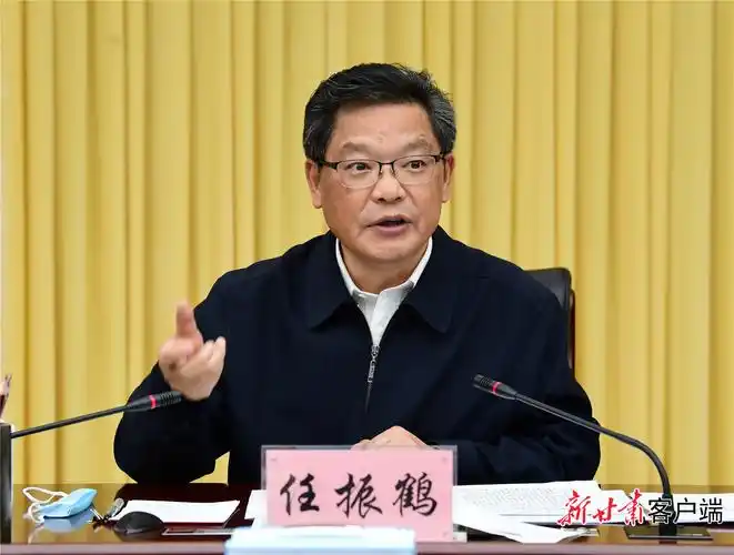 甘肃工作组见面会之后,省长,省疫情联防联控领导小组组长任振鹤今天