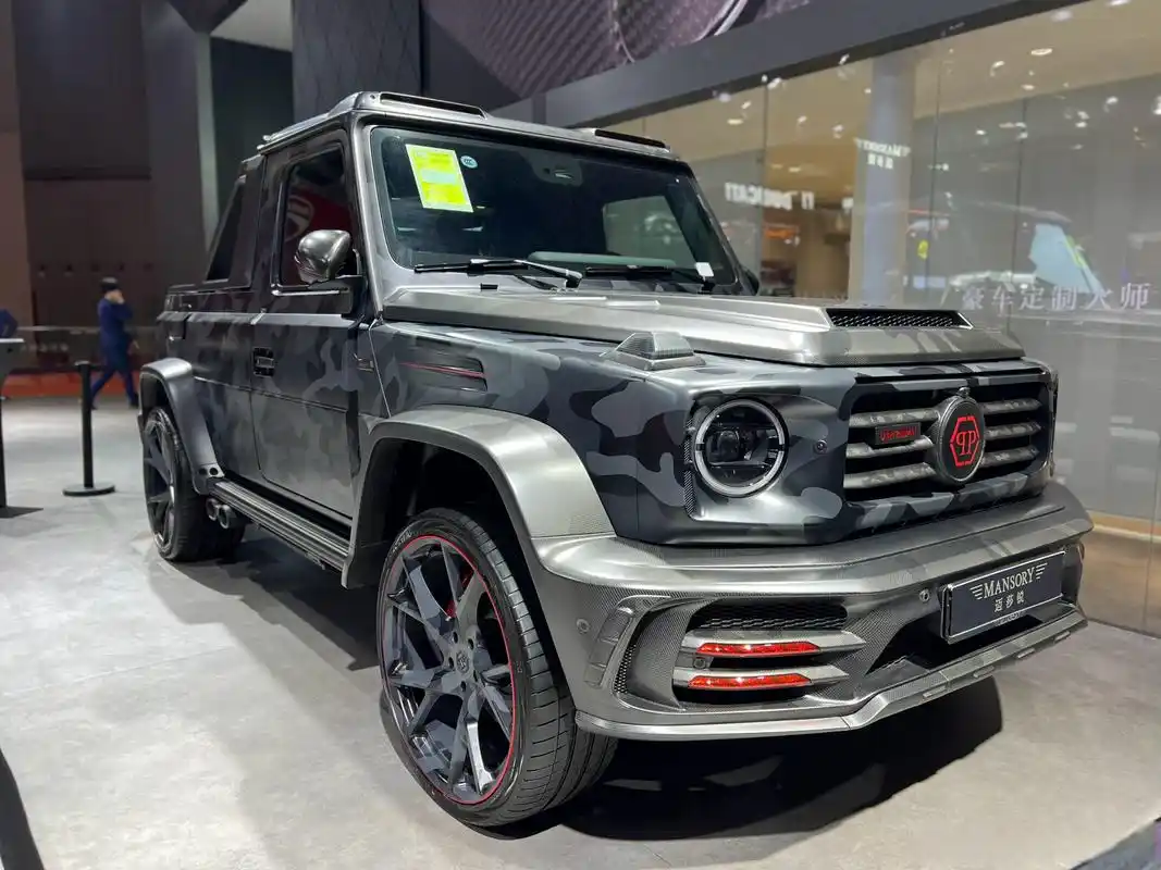 mansory版本的宾利添越以及皮卡版奔驰大g,落地均超过400w,mansory的