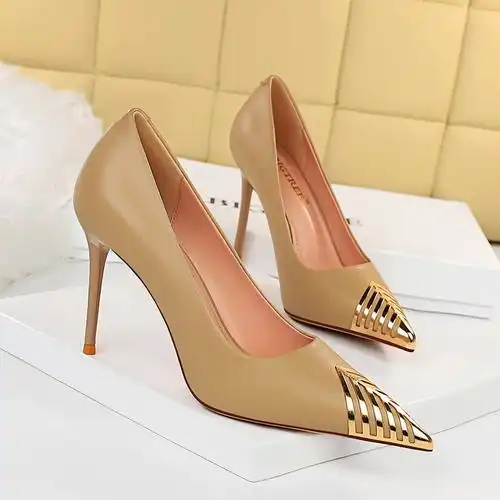 气质尖头高跟鞋女夏细跟2021新款金属铁头浅口单鞋