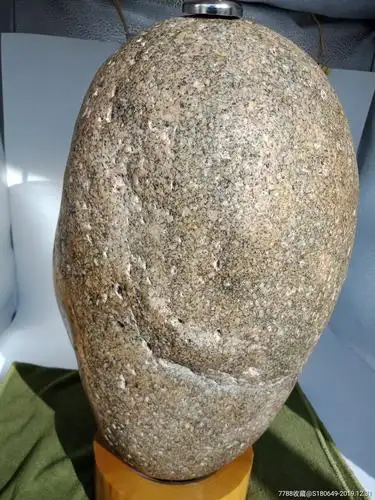 月球玻璃陨石(炽天使)(透光弱磁性)