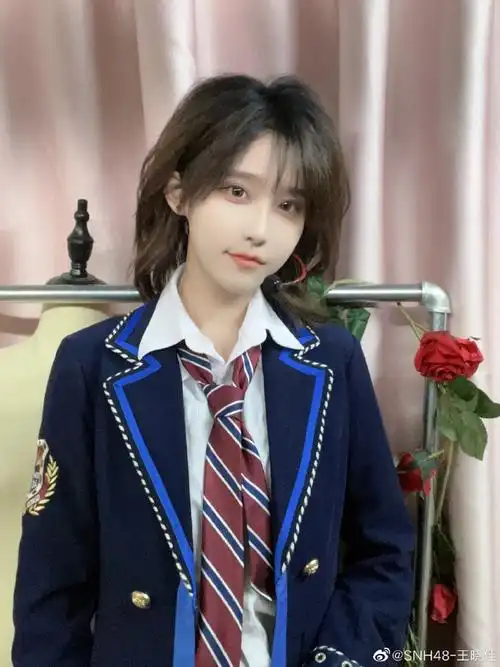 就中特等奖了!#人类瑰宝王天草#王晓佳超话