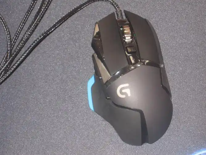 包装破 罗技 g502 rgb cf lol 有线游戏鼠标呼吸灯 吃鸡鼠标 g402