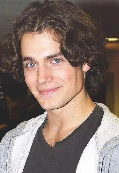 给鹅们安利我最近看上的英国墙头亨利卡维尔